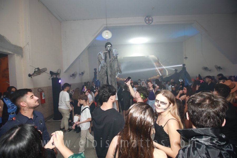 HOUNTED HOUSE – 30ª EDIÇÃO DO HALLOWEEN CNA - Eloisa Mattos