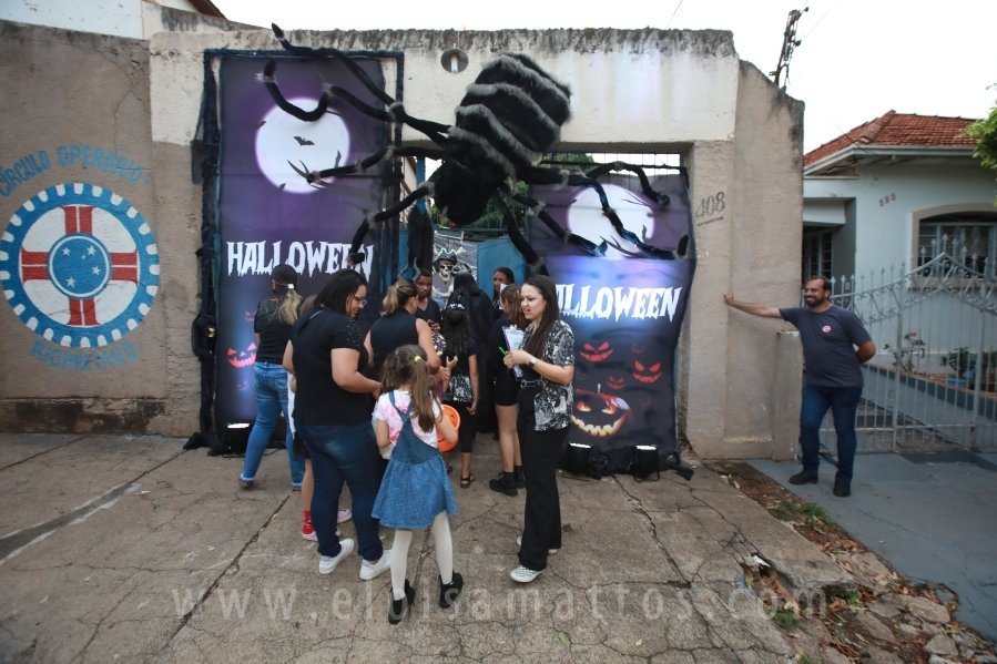 HOUNTED HOUSE – 30ª EDIÇÃO DO HALLOWEEN CNA - Eloisa Mattos