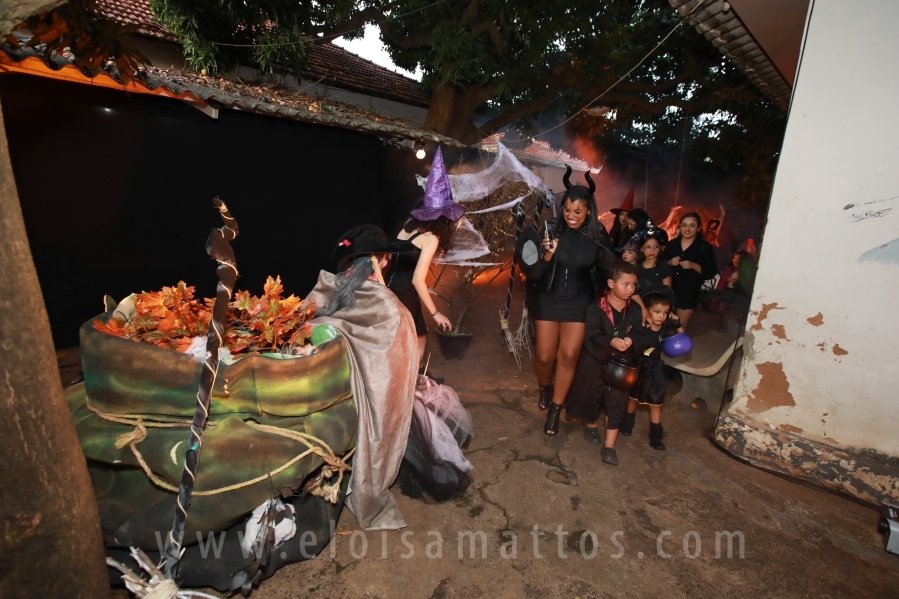 HOUNTED HOUSE – 30ª EDIÇÃO DO HALLOWEEN CNA - Eloisa Mattos
