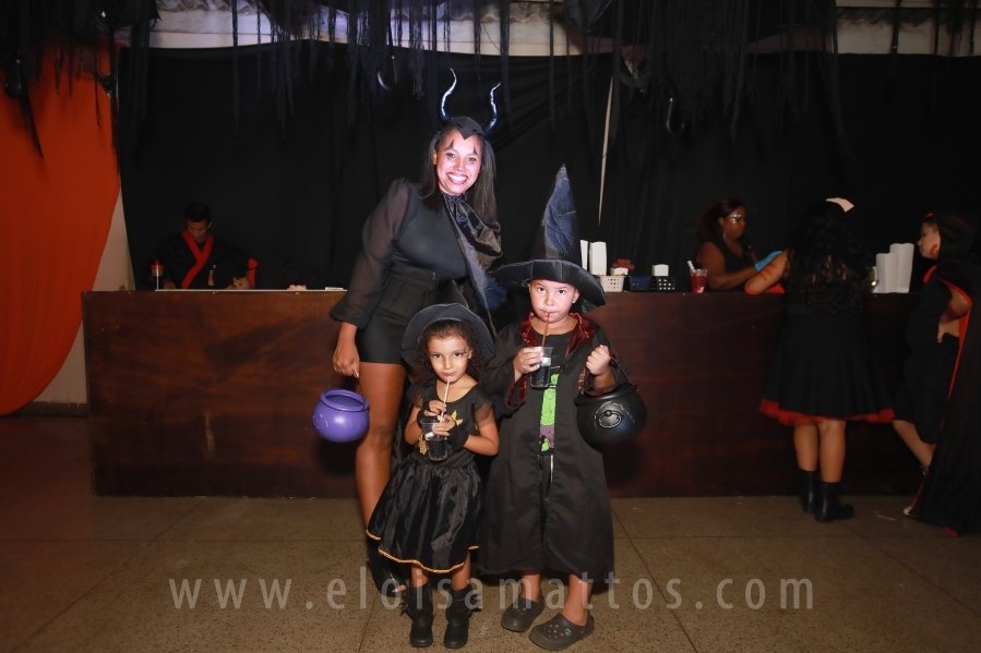 HOUNTED HOUSE – 30ª EDIÇÃO DO HALLOWEEN CNA - Eloisa Mattos