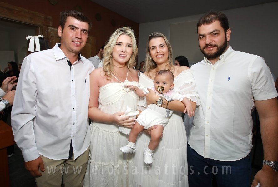 BATIZADO DE AMANDA DURIGAN SIRIANI RODRIGUES SAMARA – IGREJA MARIA MÃE DE DEUS - Eloisa Mattos