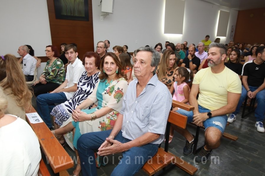 BATIZADO DE AMANDA DURIGAN SIRIANI RODRIGUES SAMARA – IGREJA MARIA MÃE DE DEUS - Eloisa Mattos