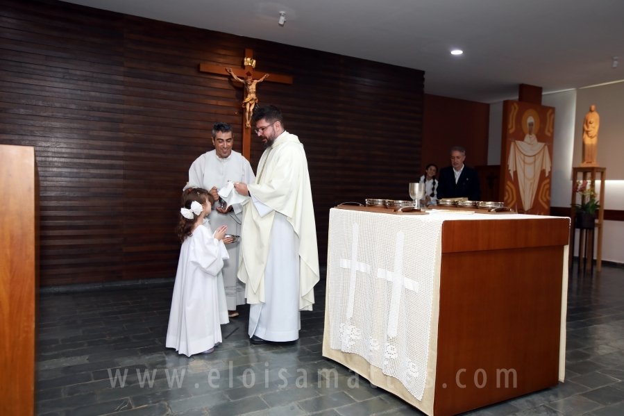 BATIZADO DE AMANDA DURIGAN SIRIANI RODRIGUES SAMARA – IGREJA MARIA MÃE DE DEUS - Eloisa Mattos