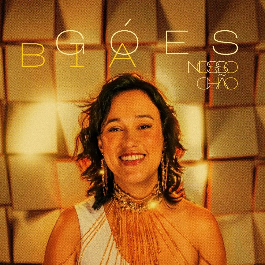 CANTORA E COMPOSITORA PAULISTANA BIA GOES FAZ SHOW NO SESC RIO PRETO