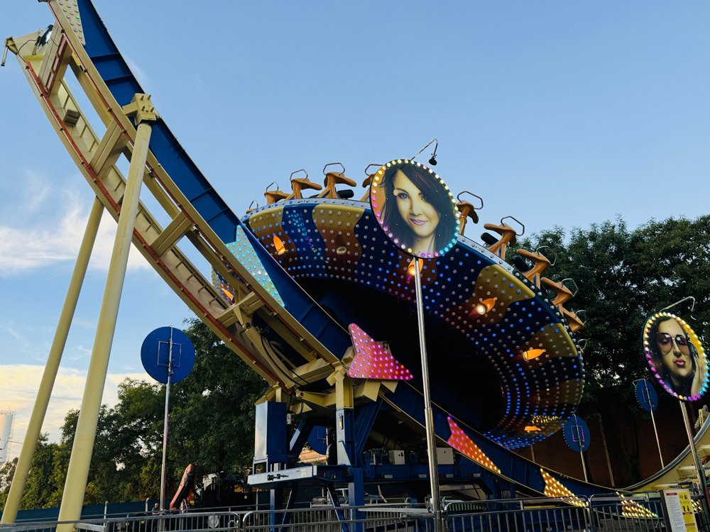 HOT BEACH PARQUES & RESORTS INAUGURA MAIS UM BRINQUEDO NA VILA GUARANI