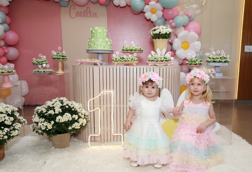 ANIVERSÁRIO DE 1 ANO DA CECÍLIA ZAFANI ARID – “MARGARIDAS” - Eloisa Mattos