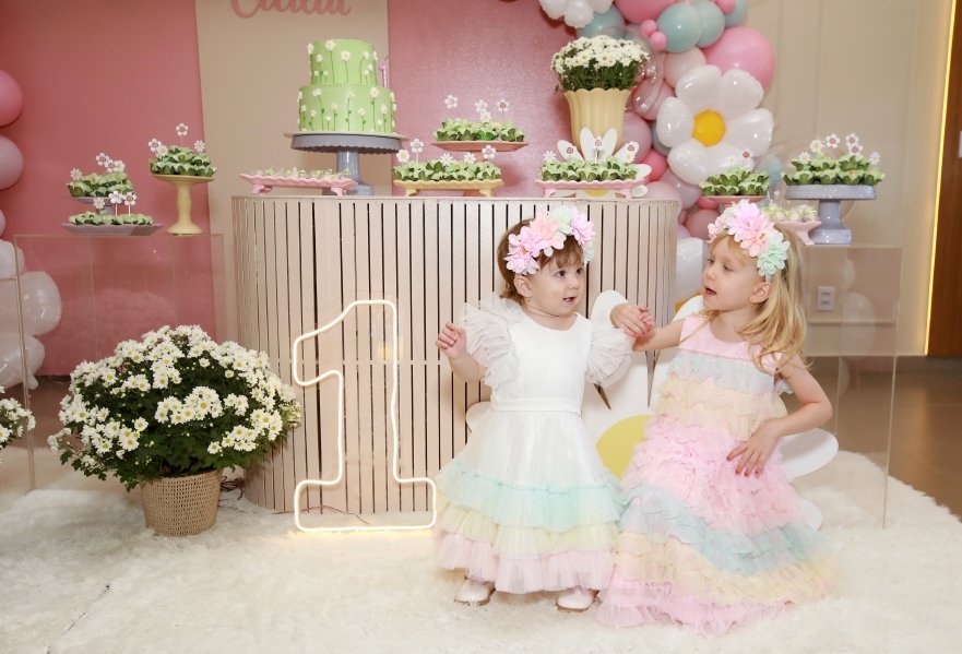 ANIVERSÁRIO DE 1 ANO DA CECÍLIA ZAFANI ARID – “MARGARIDAS” - Eloisa Mattos