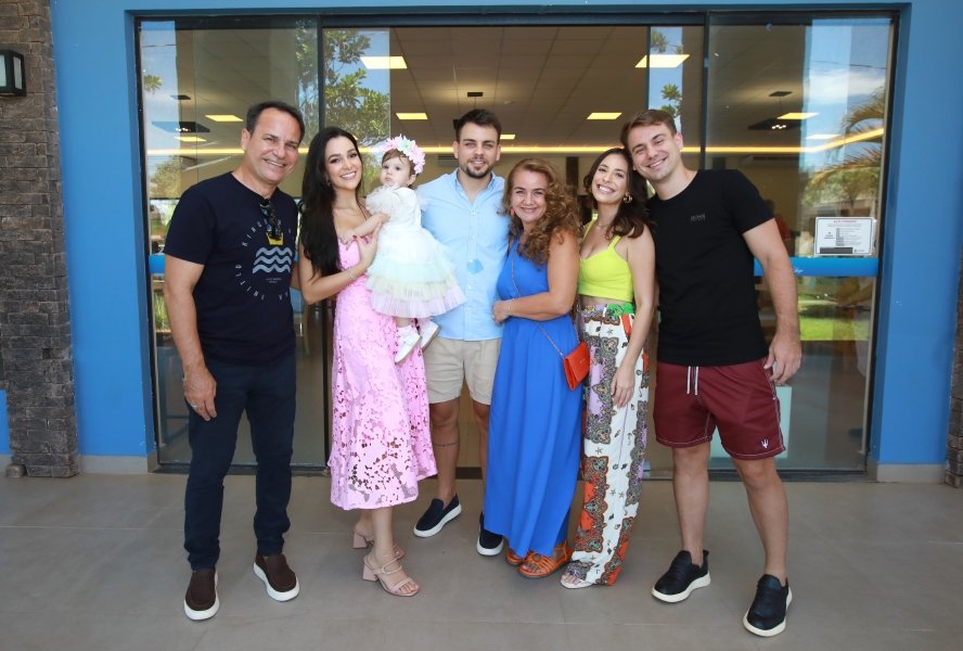 ANIVERSÁRIO DE 1 ANO DA CECÍLIA ZAFANI ARID – “MARGARIDAS” - Eloisa Mattos