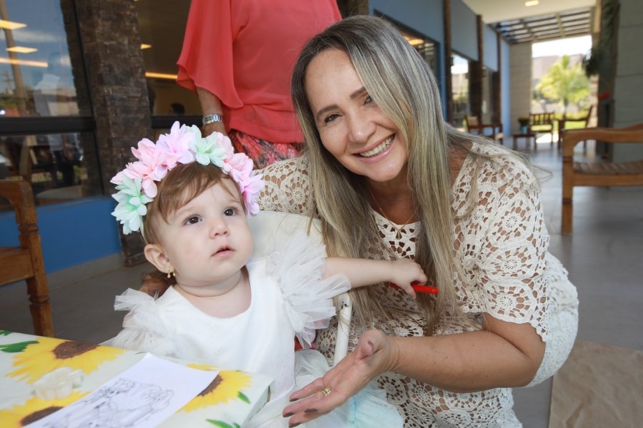 ANIVERSÁRIO DE 1 ANO DA CECÍLIA ZAFANI ARID – “MARGARIDAS” - Eloisa Mattos