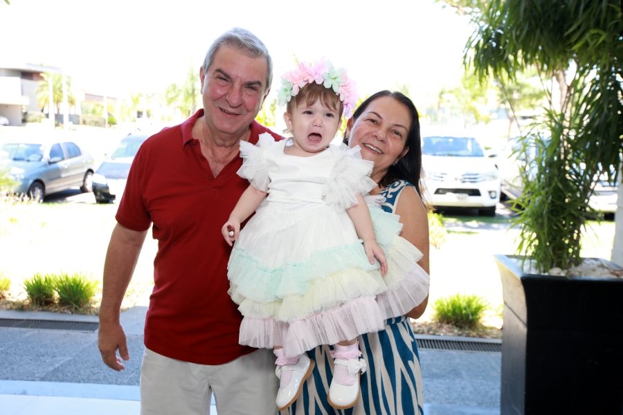 ANIVERSÁRIO DE 1 ANO DA CECÍLIA ZAFANI ARID – “MARGARIDAS” - Eloisa Mattos