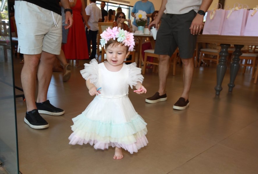 ANIVERSÁRIO DE 1 ANO DA CECÍLIA ZAFANI ARID – “MARGARIDAS” - Eloisa Mattos