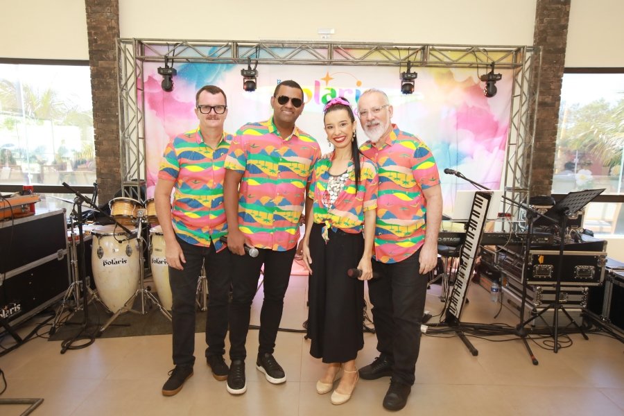 ANIVERSÁRIO DE 1 ANO DA CECÍLIA ZAFANI ARID – “MARGARIDAS” - Eloisa Mattos