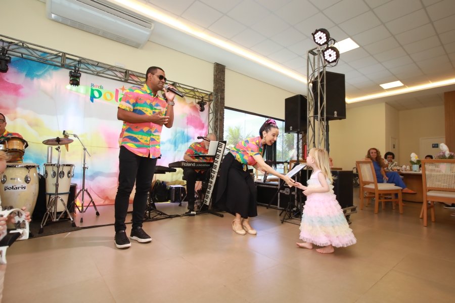 ANIVERSÁRIO DE 1 ANO DA CECÍLIA ZAFANI ARID – “MARGARIDAS” - Eloisa Mattos
