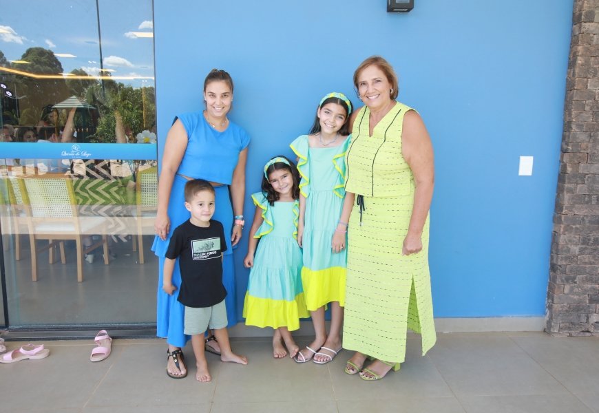 ANIVERSÁRIO DE 1 ANO DA CECÍLIA ZAFANI ARID – “MARGARIDAS” - Eloisa Mattos