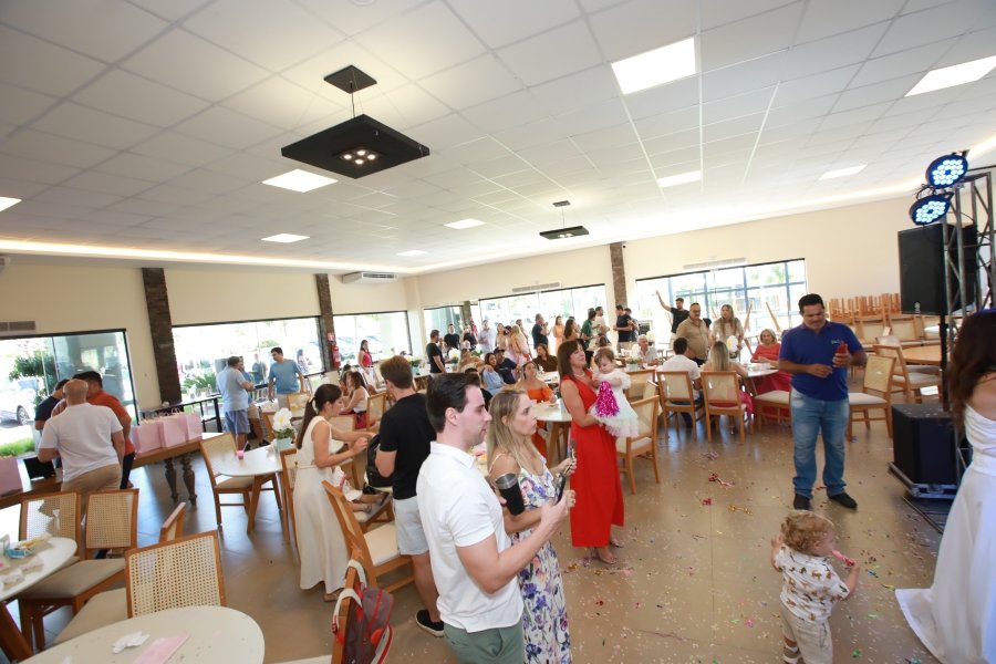 ANIVERSÁRIO DE 1 ANO DA CECÍLIA ZAFANI ARID – “MARGARIDAS” - Eloisa Mattos