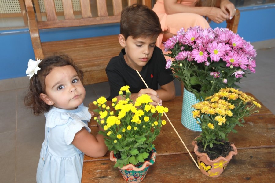 ANIVERSÁRIO DE 1 ANO DA CECÍLIA ZAFANI ARID – “MARGARIDAS” - Eloisa Mattos