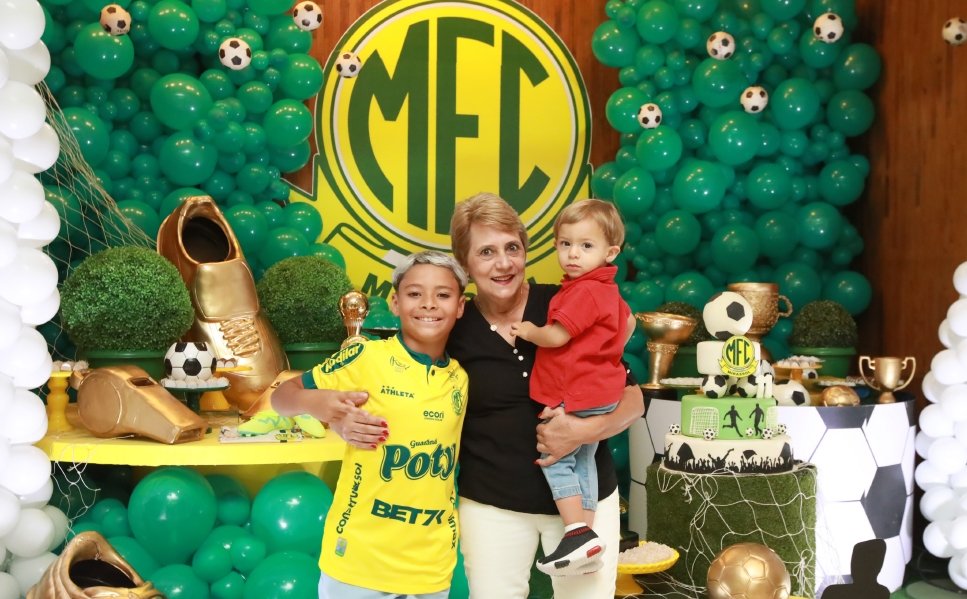 ANIVERSÁRIO DE LUIZ ENZO MELO DA SILVA – 11 ANOS – TEMA MIRASSOL FUTEBOL CLUBE - Eloisa Mattos