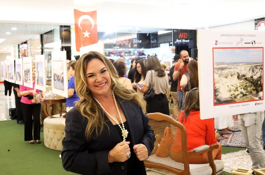 COQUETEL DE ABERTURA DA 4ª EDIÇÃO DA EXPOSIÇÃO FOTOGRÁFICA “PAÍSES E SUAS CULTURAS” TURQUIA 2019/RIOPRETO SHOPPING - Eloisa Mattos