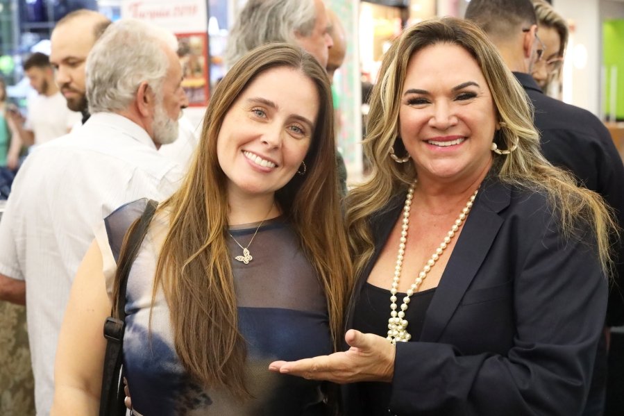 COQUETEL DE ABERTURA DA 4ª EDIÇÃO DA EXPOSIÇÃO FOTOGRÁFICA “PAÍSES E SUAS CULTURAS” TURQUIA 2019/RIOPRETO SHOPPING - Eloisa Mattos