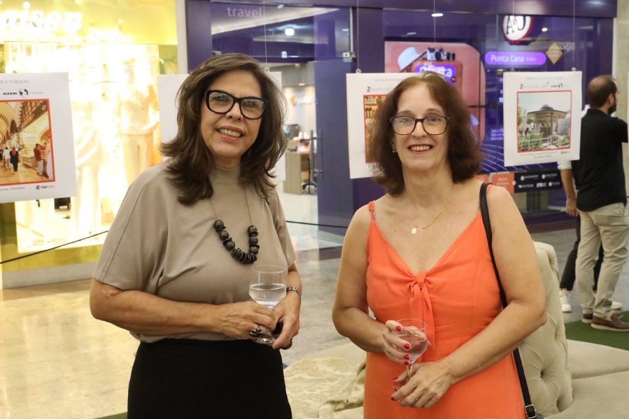 COQUETEL DE ABERTURA DA 4ª EDIÇÃO DA EXPOSIÇÃO FOTOGRÁFICA “PAÍSES E SUAS CULTURAS” TURQUIA 2019/RIOPRETO SHOPPING - Eloisa Mattos