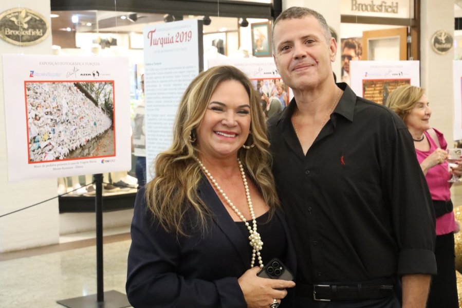 COQUETEL DE ABERTURA DA 4ª EDIÇÃO DA EXPOSIÇÃO FOTOGRÁFICA “PAÍSES E SUAS CULTURAS” TURQUIA 2019/RIOPRETO SHOPPING - Eloisa Mattos