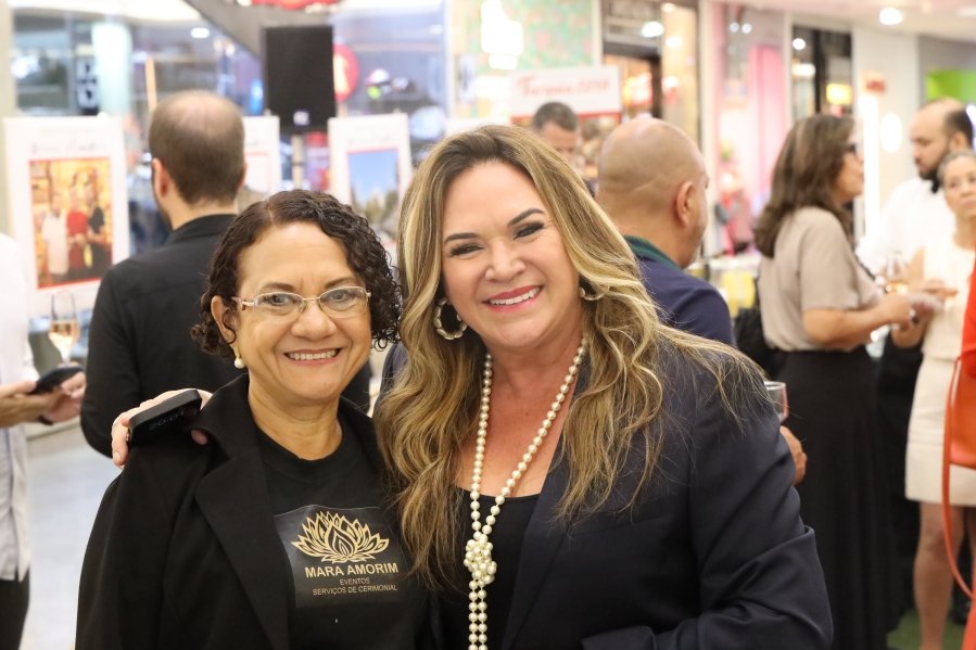 COQUETEL DE ABERTURA DA 4ª EDIÇÃO DA EXPOSIÇÃO FOTOGRÁFICA “PAÍSES E SUAS CULTURAS” TURQUIA 2019/RIOPRETO SHOPPING - Eloisa Mattos