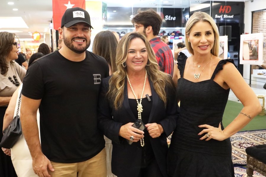 COQUETEL DE ABERTURA DA 4ª EDIÇÃO DA EXPOSIÇÃO FOTOGRÁFICA “PAÍSES E SUAS CULTURAS” TURQUIA 2019/RIOPRETO SHOPPING - Eloisa Mattos