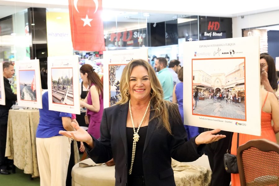 COQUETEL DE ABERTURA DA 4ª EDIÇÃO DA EXPOSIÇÃO FOTOGRÁFICA “PAÍSES E SUAS CULTURAS” TURQUIA 2019/RIOPRETO SHOPPING - Eloisa Mattos