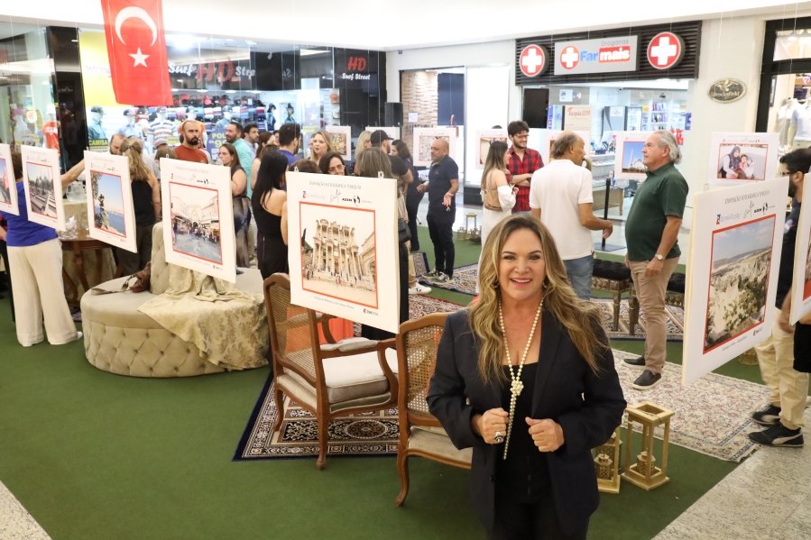 COQUETEL DE ABERTURA DA 4ª EDIÇÃO DA EXPOSIÇÃO FOTOGRÁFICA “PAÍSES E SUAS CULTURAS” TURQUIA 2019/RIOPRETO SHOPPING - Eloisa Mattos