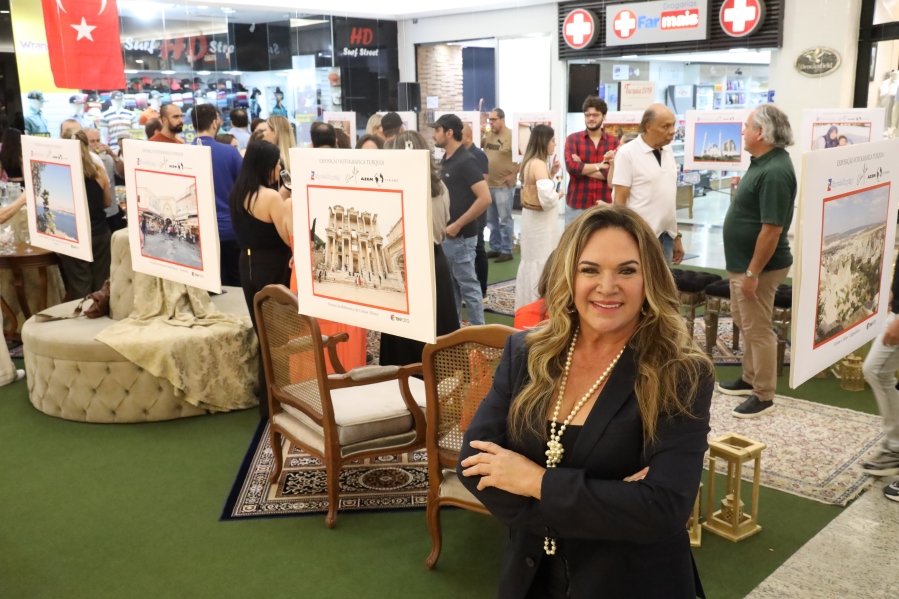 COQUETEL DE ABERTURA DA 4ª EDIÇÃO DA EXPOSIÇÃO FOTOGRÁFICA “PAÍSES E SUAS CULTURAS” TURQUIA 2019/RIOPRETO SHOPPING - Eloisa Mattos