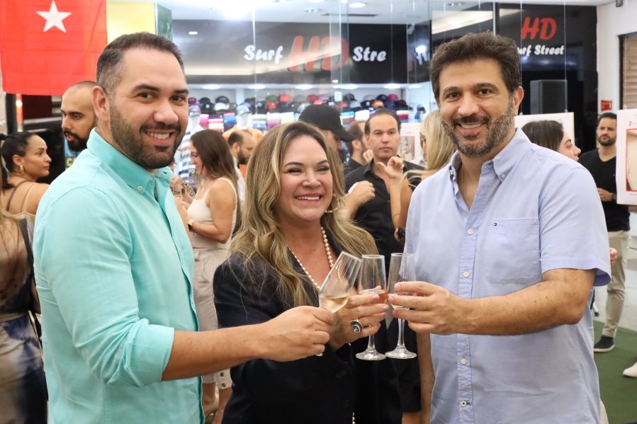 COQUETEL DE ABERTURA DA 4ª EDIÇÃO DA EXPOSIÇÃO FOTOGRÁFICA “PAÍSES E SUAS CULTURAS” TURQUIA 2019/RIOPRETO SHOPPING - Eloisa Mattos