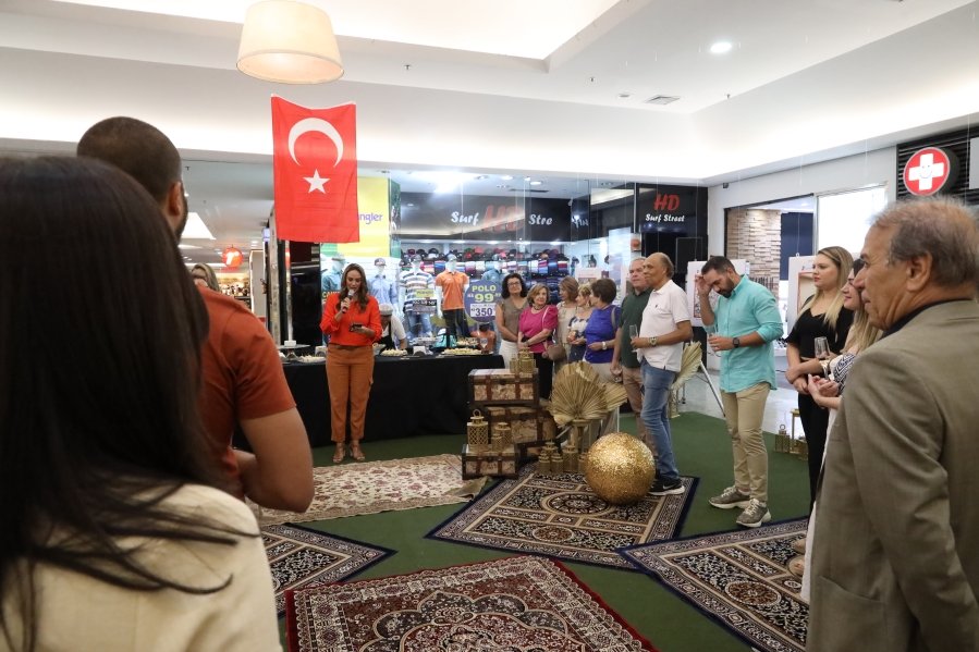 COQUETEL DE ABERTURA DA 4ª EDIÇÃO DA EXPOSIÇÃO FOTOGRÁFICA “PAÍSES E SUAS CULTURAS” TURQUIA 2019/RIOPRETO SHOPPING - Eloisa Mattos
