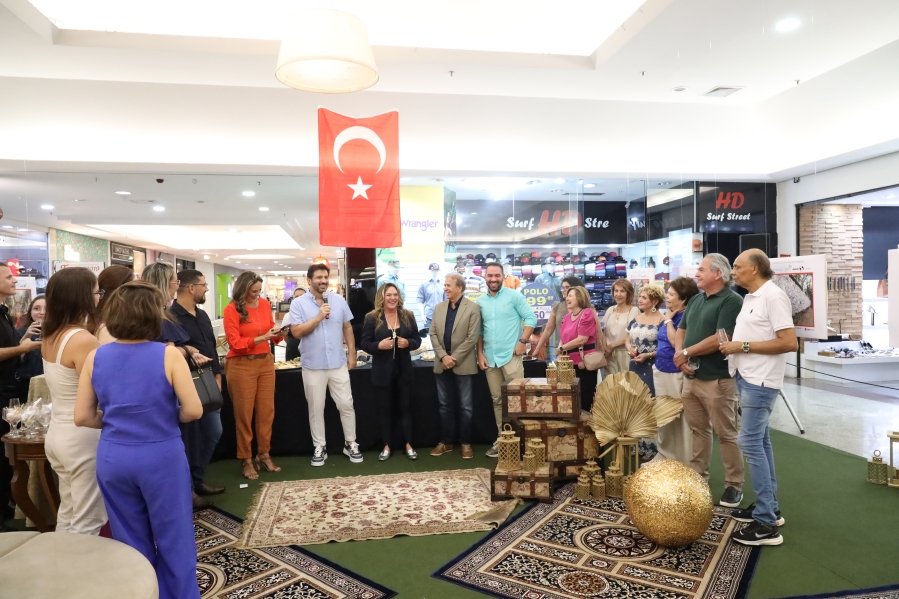 COQUETEL DE ABERTURA DA 4ª EDIÇÃO DA EXPOSIÇÃO FOTOGRÁFICA “PAÍSES E SUAS CULTURAS” TURQUIA 2019/RIOPRETO SHOPPING - Eloisa Mattos