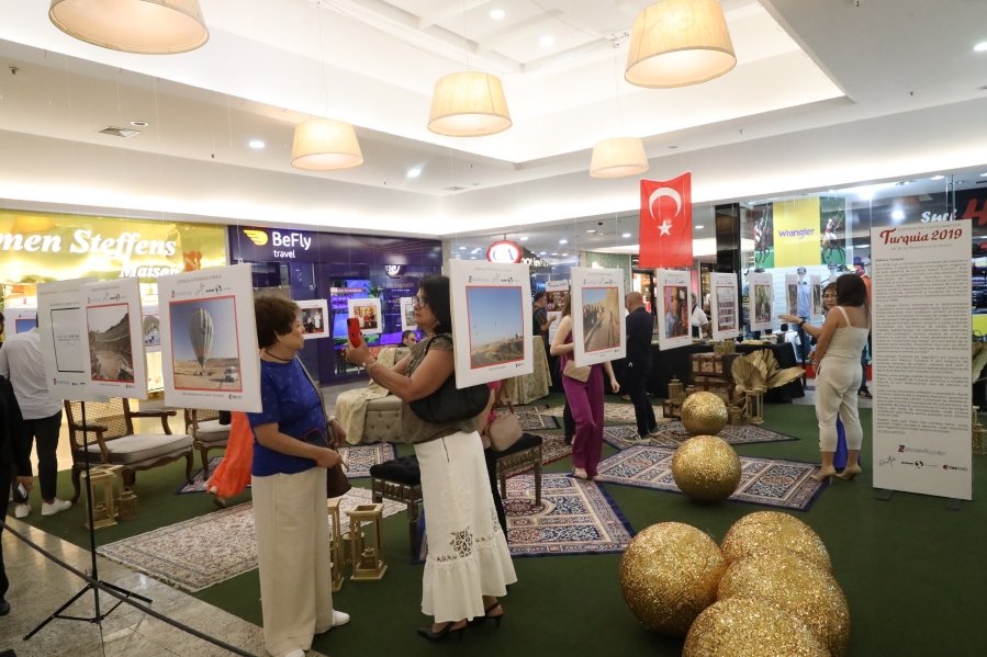 COQUETEL DE ABERTURA DA 4ª EDIÇÃO DA EXPOSIÇÃO FOTOGRÁFICA “PAÍSES E SUAS CULTURAS” TURQUIA 2019/RIOPRETO SHOPPING - Eloisa Mattos