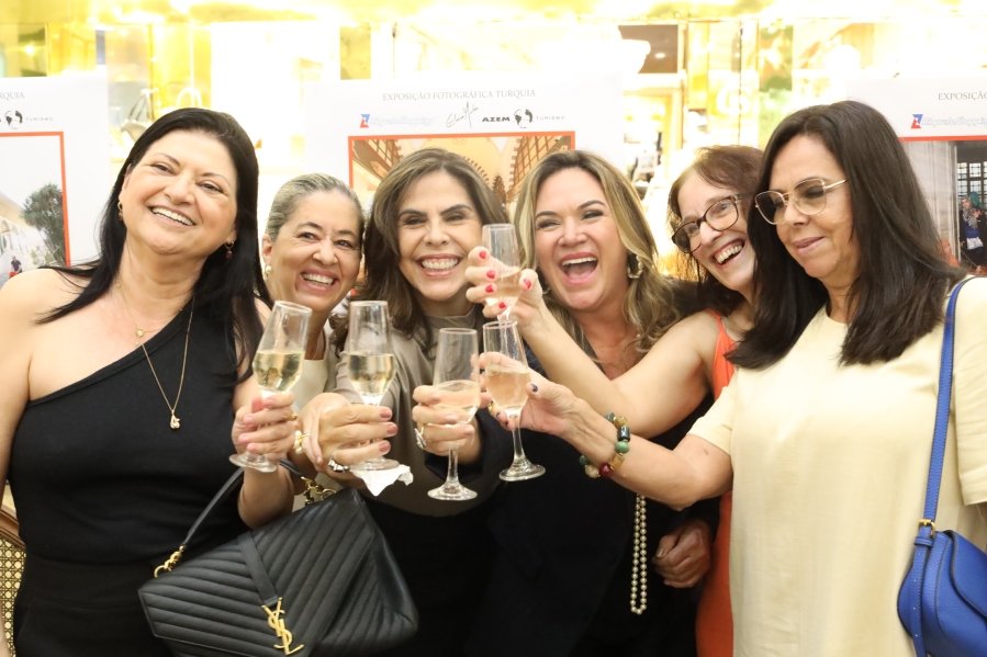 COQUETEL DE ABERTURA DA 4ª EDIÇÃO DA EXPOSIÇÃO FOTOGRÁFICA “PAÍSES E SUAS CULTURAS” TURQUIA 2019/RIOPRETO SHOPPING - Eloisa Mattos