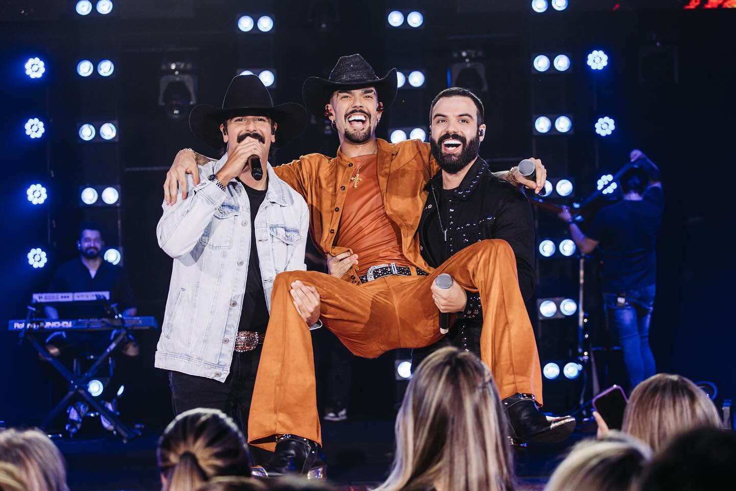 DUPLA FIDUMA & JECA GRAVA DVD PARA COMEMORAR 10 ANOS DE CARREIRA