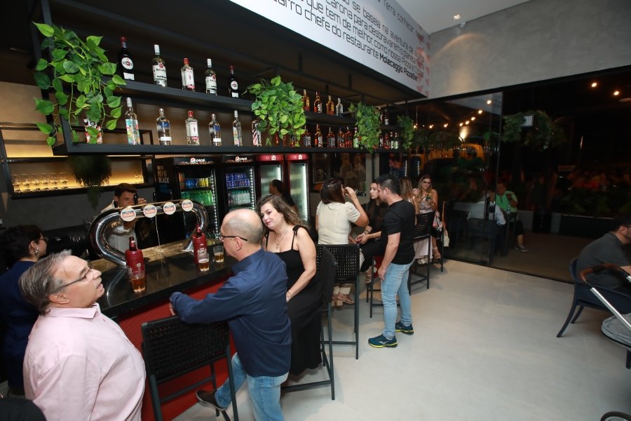 INAUGURAÇÃO DA MOLECAGGIO PIZZARIA E BAR EM ENGENHEIRO SHIMIDTH - Eloisa Mattos