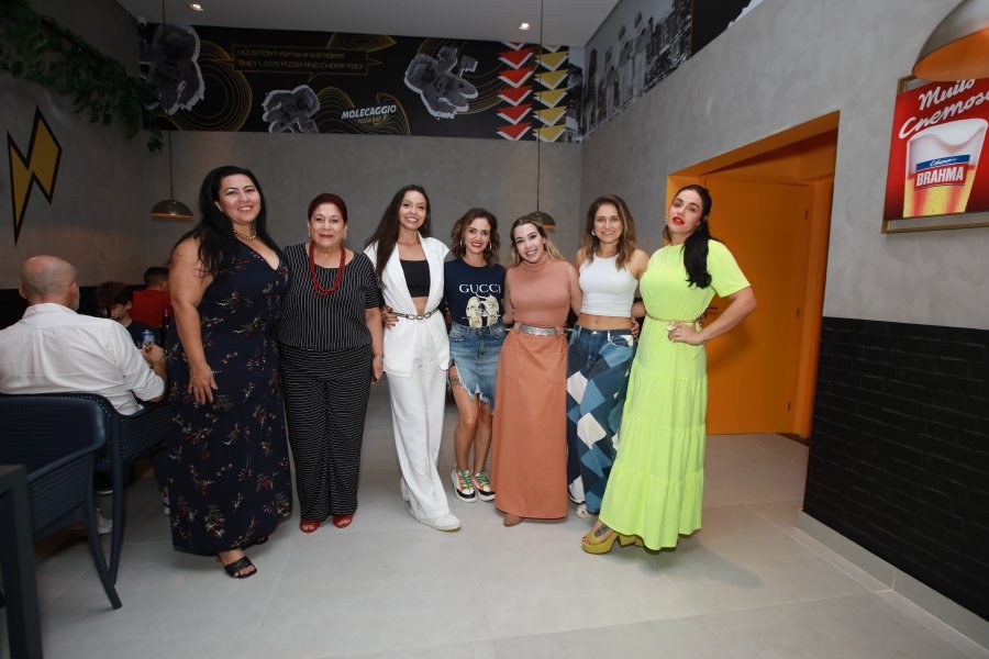 INAUGURAÇÃO DA MOLECAGGIO PIZZARIA E BAR EM ENGENHEIRO SHIMIDTH - Eloisa Mattos
