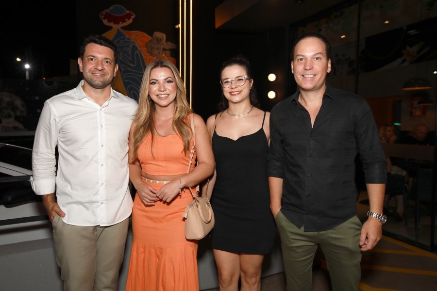 INAUGURAÇÃO DA MOLECAGGIO PIZZARIA E BAR EM ENGENHEIRO SHIMIDTH - Eloisa Mattos