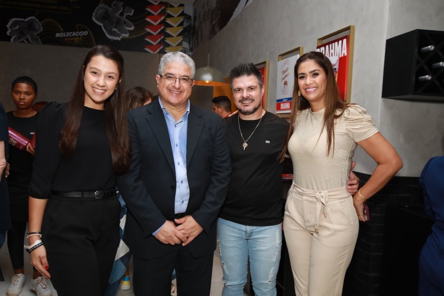 INAUGURAÇÃO DA MOLECAGGIO PIZZARIA E BAR EM ENGENHEIRO SHIMIDTH - Eloisa Mattos