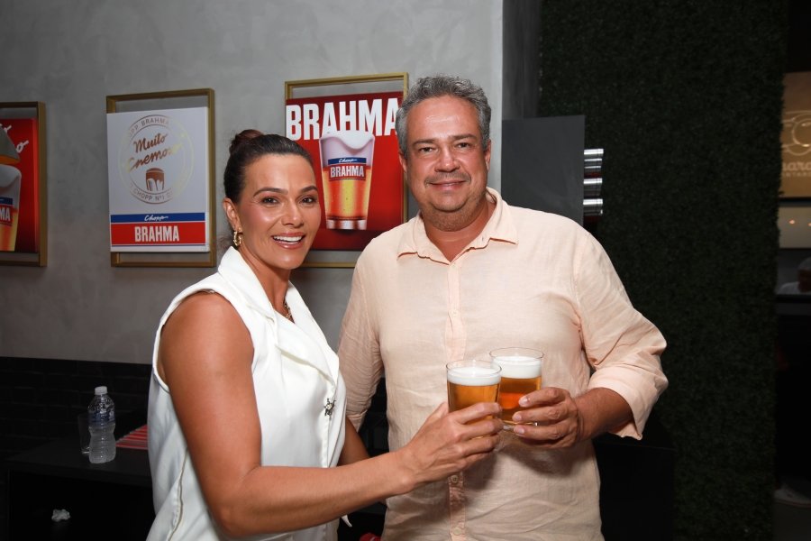 INAUGURAÇÃO DA MOLECAGGIO PIZZARIA E BAR EM ENGENHEIRO SHIMIDTH - Eloisa Mattos