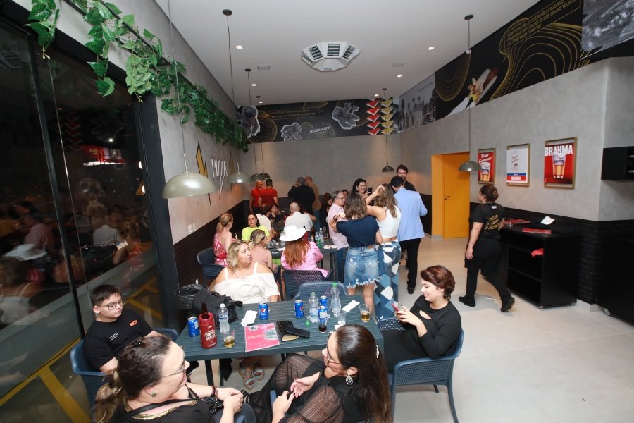 INAUGURAÇÃO DA MOLECAGGIO PIZZARIA E BAR EM ENGENHEIRO SHIMIDTH - Eloisa Mattos
