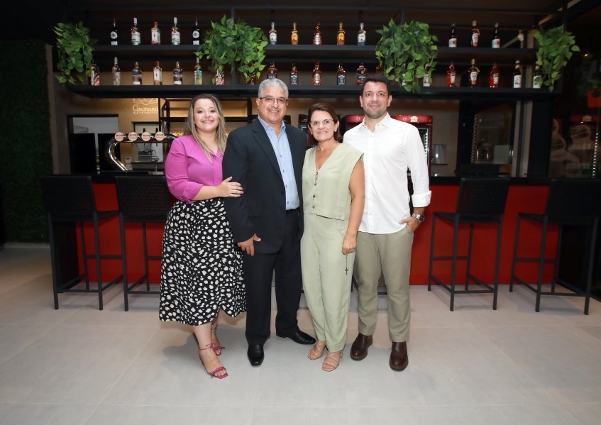 INAUGURAÇÃO DA MOLECAGGIO PIZZARIA E BAR EM ENGENHEIRO SHIMIDTH - Eloisa Mattos