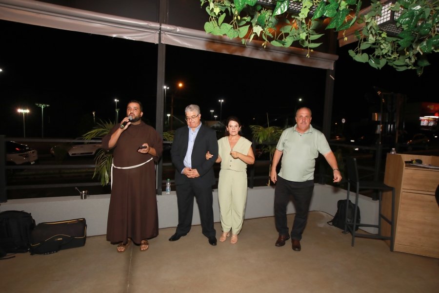 INAUGURAÇÃO DA MOLECAGGIO PIZZARIA E BAR EM ENGENHEIRO SHIMIDTH - Eloisa Mattos