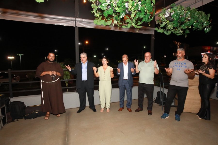INAUGURAÇÃO DA MOLECAGGIO PIZZARIA E BAR EM ENGENHEIRO SHIMIDTH - Eloisa Mattos