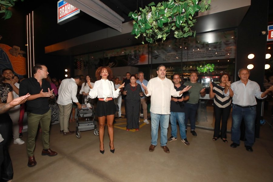INAUGURAÇÃO DA MOLECAGGIO PIZZARIA E BAR EM ENGENHEIRO SHIMIDTH - Eloisa Mattos