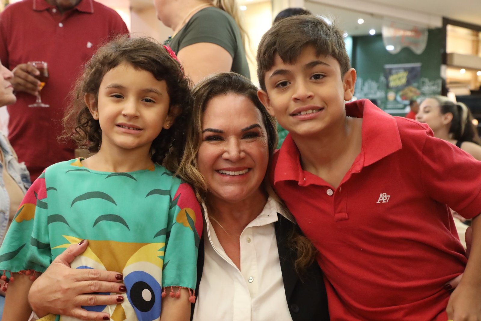 COQUETEL 16ª EDIÇÃO “MÃES E FILHOS EM FOCO” NO RIOPRETO SHOPPING CENTER - Eloisa Mattos