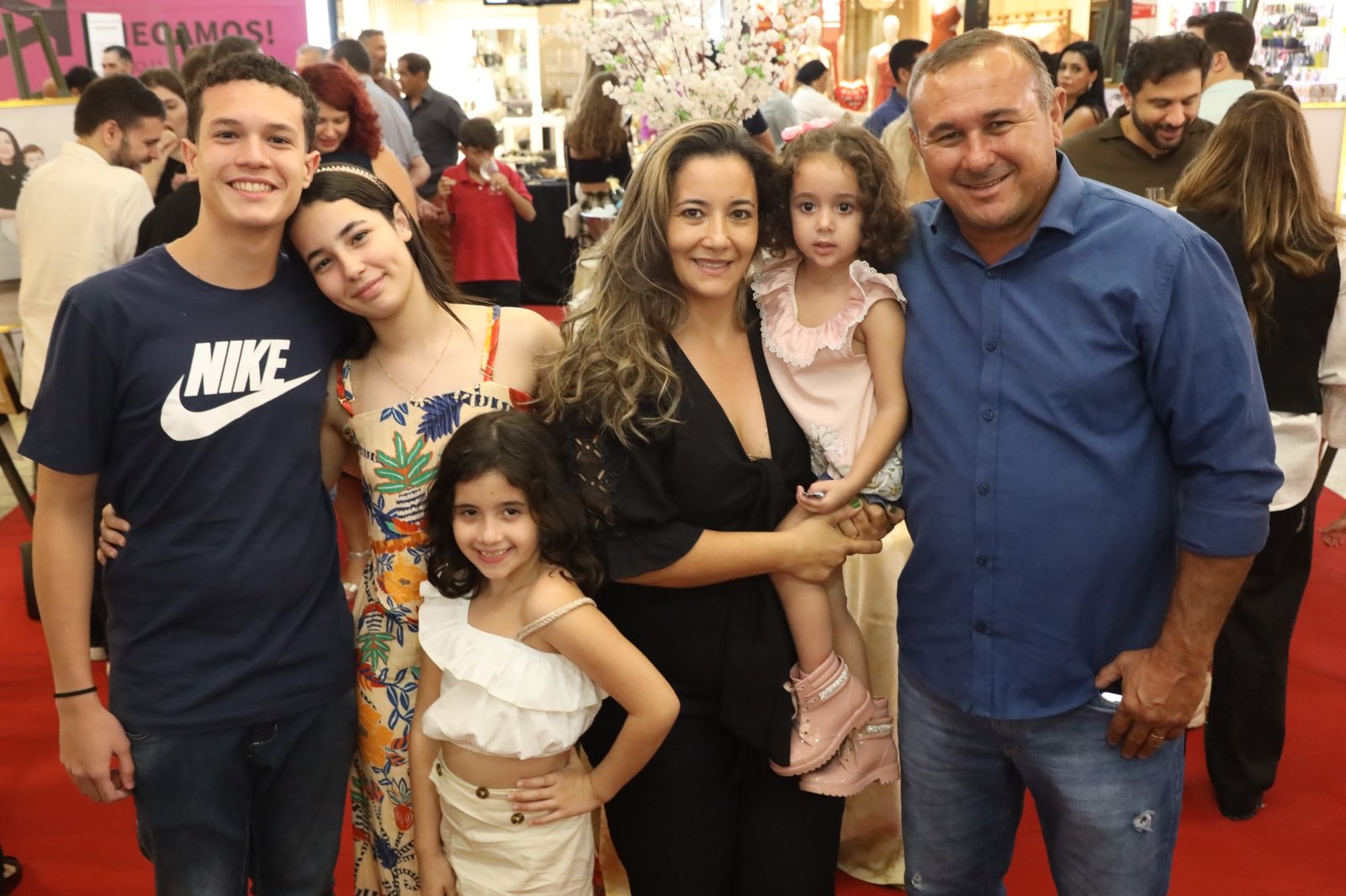 COQUETEL 16ª EDIÇÃO “MÃES E FILHOS EM FOCO” NO RIOPRETO SHOPPING CENTER - Eloisa Mattos