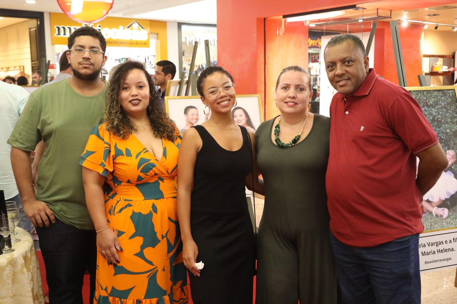 COQUETEL 16ª EDIÇÃO “MÃES E FILHOS EM FOCO” NO RIOPRETO SHOPPING CENTER - Eloisa Mattos