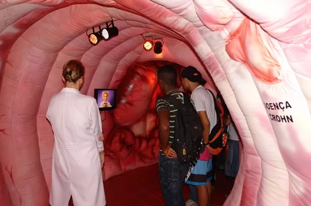 INTESTINO GIGANTE: EXPOSIÇÃO TRAZIDA PELA AORP SOBRE CÂNCER COLORRETAL ACONTECE NESSE MÊS “MAIO ROXO”